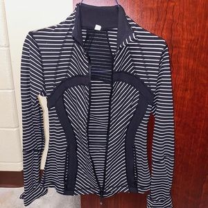 Lululemon jacket - size 4